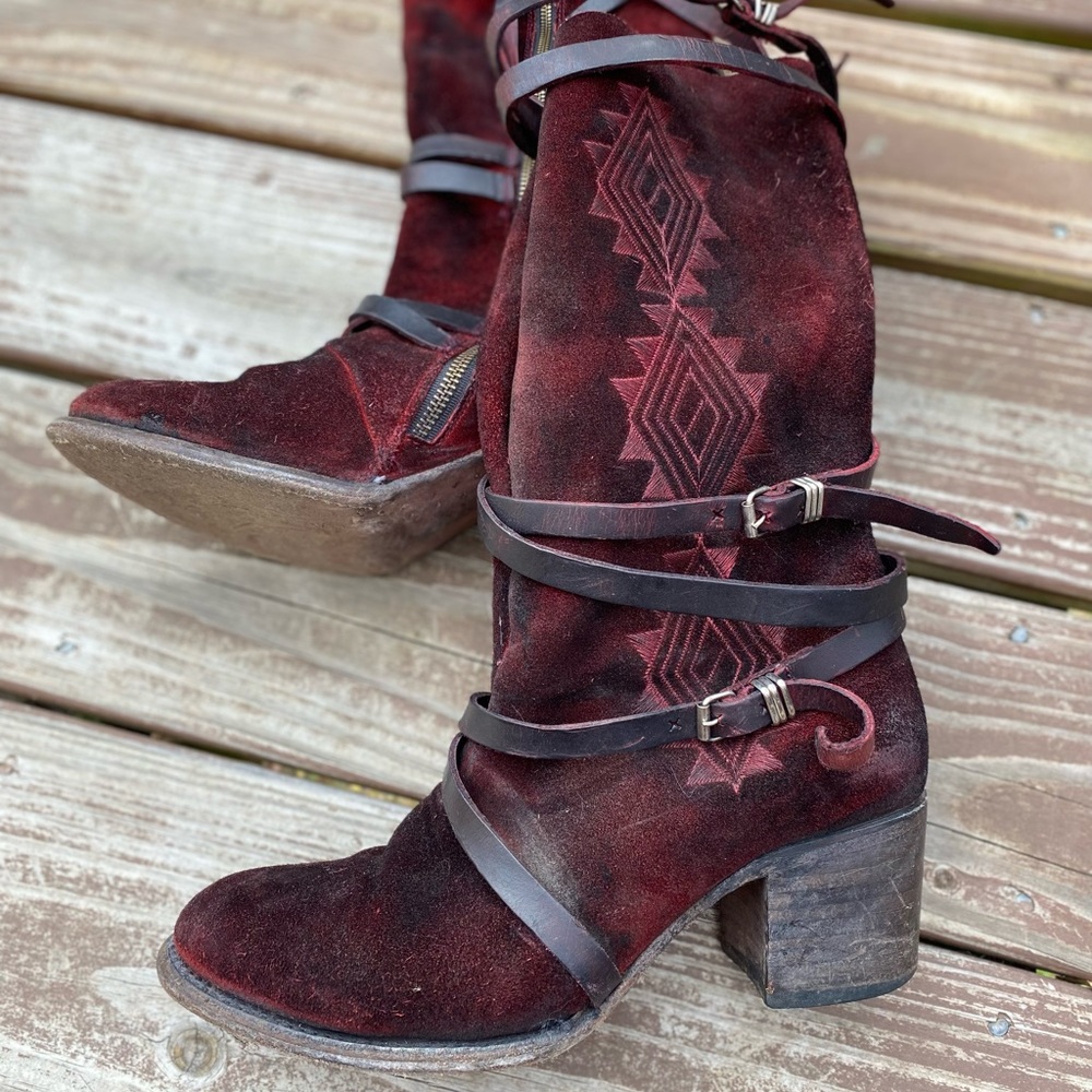 Freebird boots by Steven